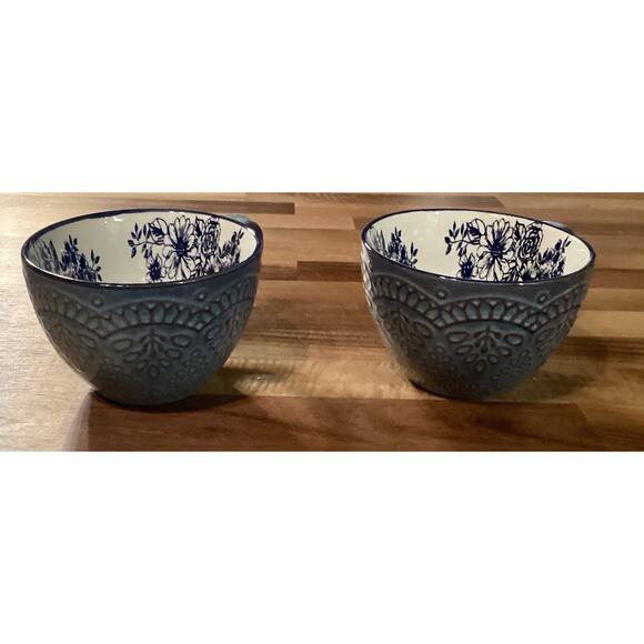 Gabriela Blue Pfaltzgraff 2 Coffee Cups Blue Flowers inside Raised Design - Picture 4 of 10